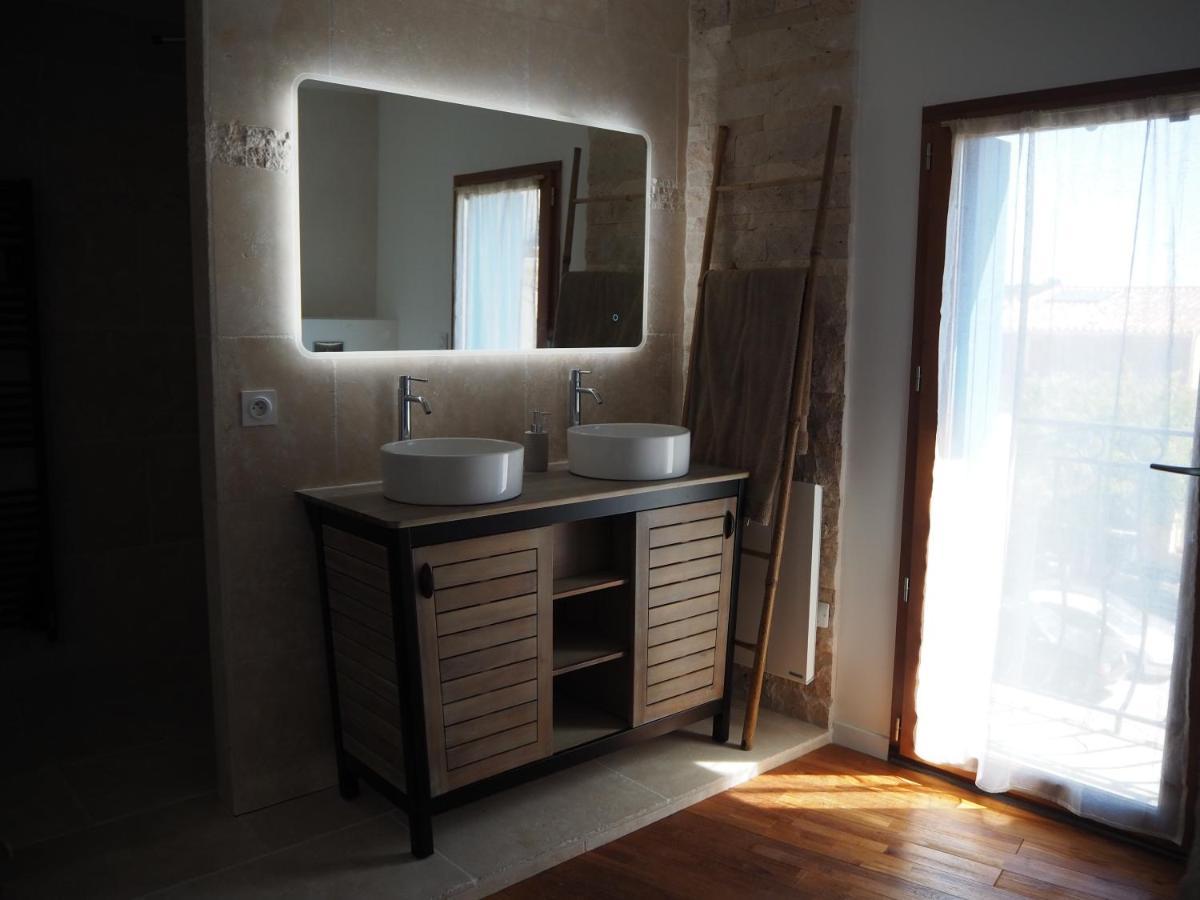 La Tremiere, Maison De Village, Sauna, Vue Garrigue Бузиг Экстерьер фото