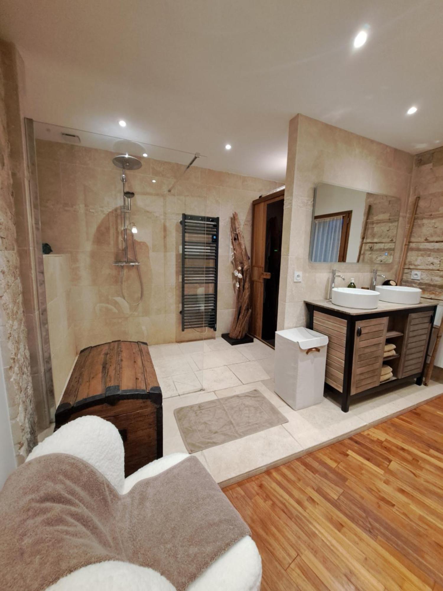 La Tremiere, Maison De Village, Sauna, Vue Garrigue Бузиг Экстерьер фото